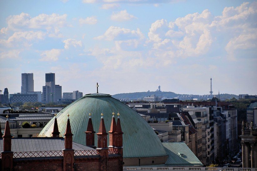 Blick von der Berliner Schlo-Dachterrasse zur City West.