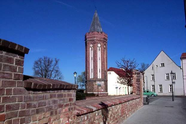 Neustdtischer Mhlentorturm in der Stadt Brandenburg