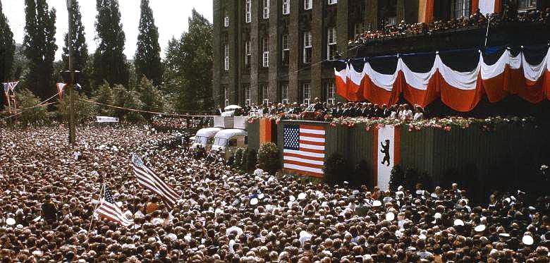 JFK in Berlin - Rathaus Schneberg 1963 - Ich bin ein Berliner.