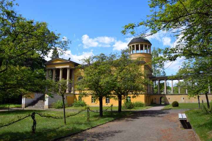Schloss Lindstedt - auerhalb von  Park Sanssouci.