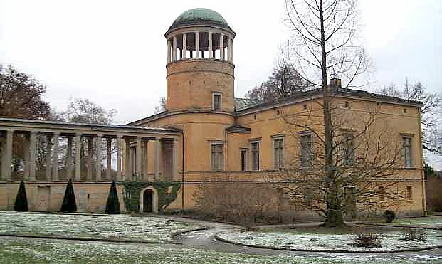 Schloss Lindstedt - auerhalb von  Park Sanssouci.