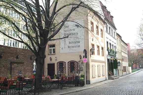 Berlins lteste Restauration und Destillation