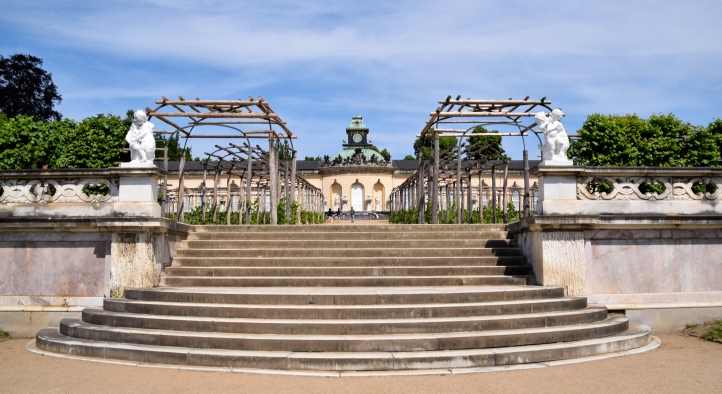 Neue Laubengnge im Hollndischen Garten - Bildergalerie in Sanssouci