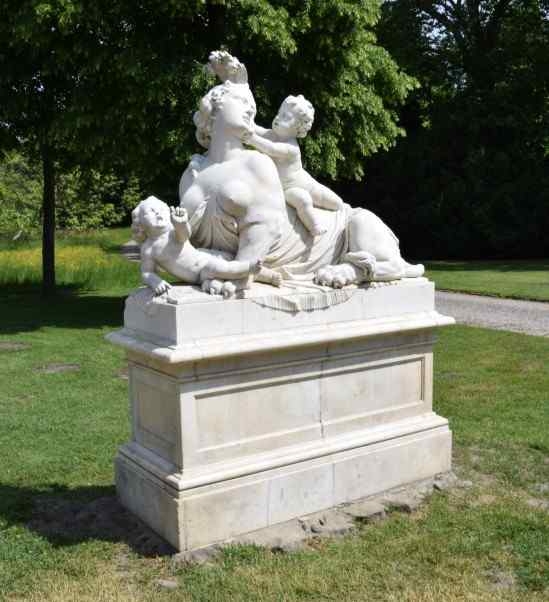 stliche Sphinx im Park Sanssouci.