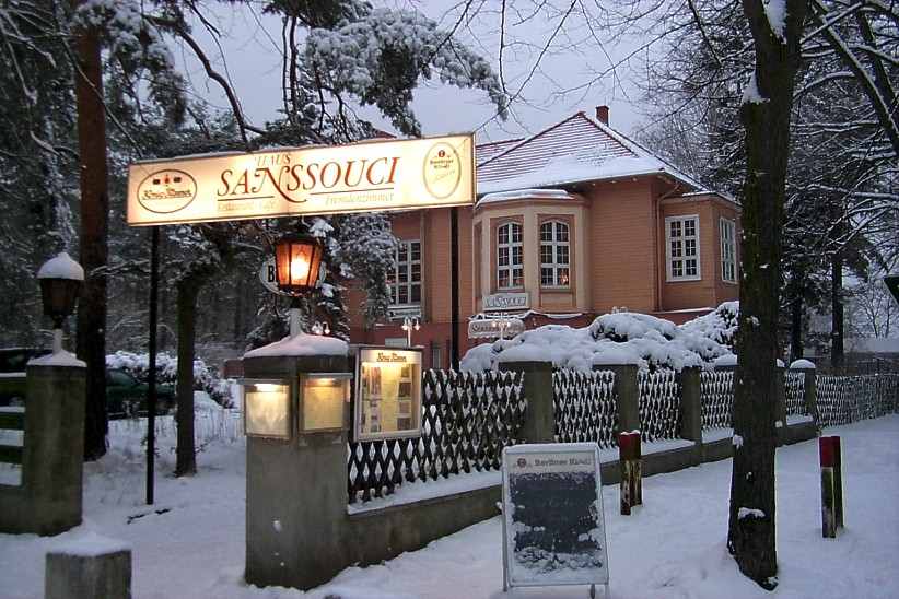 "Sanssouci" in Heckeshorn, ein Ausflugsrestaurant mit Biergarten.