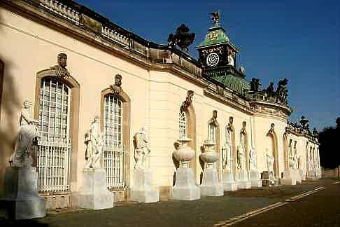 Bildergalerie - rechts vom Schlo Sanssouci